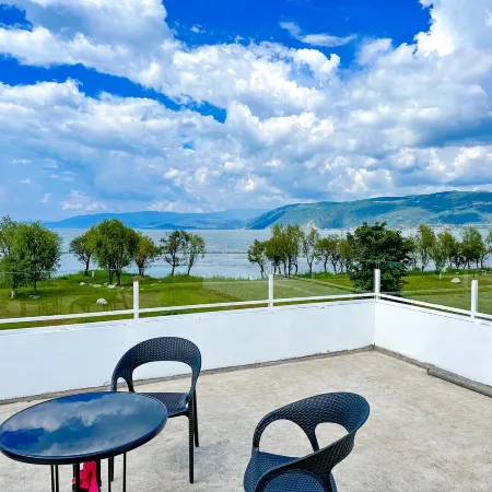 Dali Yunshuiyuebo Seaview Photography Boutique Hotel (Erhai Ecological Corridor Branch)