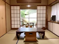 Nakaya Ryokan Hôtels à proximité de : Miyagase Lake