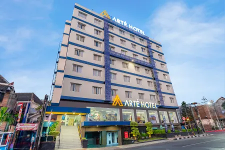 Arte Hotel Malioboro Yogyakarta Отели в г. Gedong Tengen