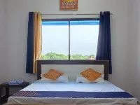 Goroomgo Kashi Nest (Varanasi, Uttar Pradesh) Hotels near Thai Temple