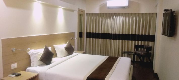 Hotel the Blossom Hotels in Valsad