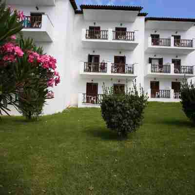 Hotel Paradise Hotel Exterior