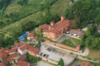 Hotel Castello Rosso Hotel in zona Monastero di Dronero