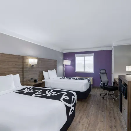 La Quinta Inn by Wyndham Kansas City Lenexa