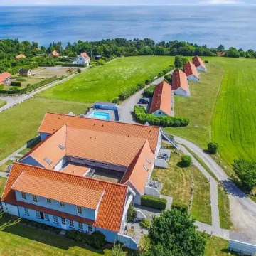 "Ayk" - 400m from the Sea