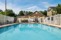 Homewood Suites by Hilton Montgomery - Pool