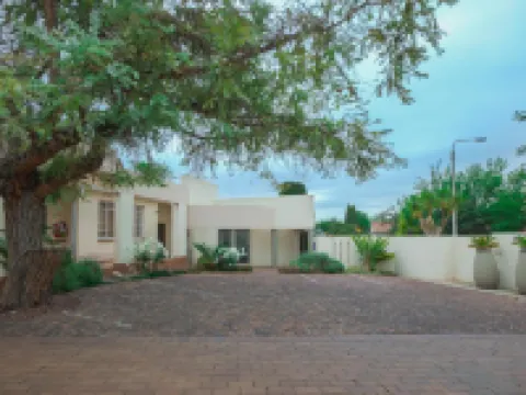 President Lodge Hotéis em Edenvale