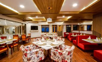 Anand Vardhan Resorts