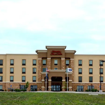 Hampton Inn & Suites Jamestown