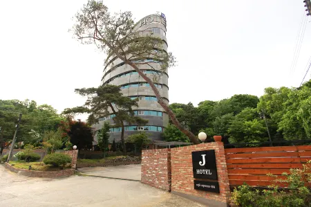 J 飯店