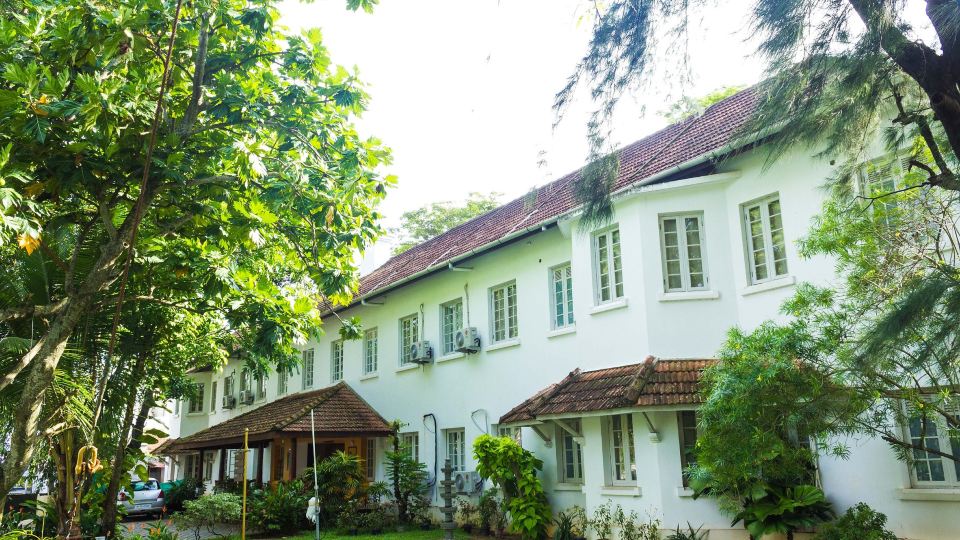 Old Lighthouse Bristow Hotel , Fort Kochi