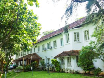 Old Lighthouse Bristow Hotel , Fort Kochi