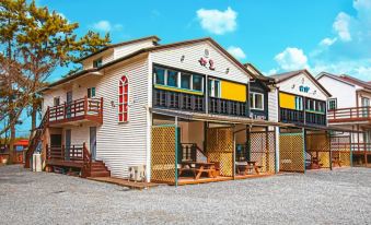 Taean (Anmyeondo) Sky and Sea Pension