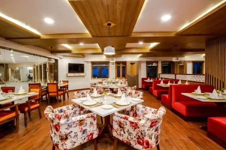 Anand Vardhan Resorts Отели в г. Натан