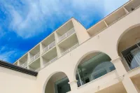 BG Nautico Ebeso Hotels near De Mil Amores
