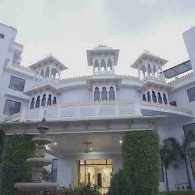 Dreams Resort Udaipur Hotel Exterior