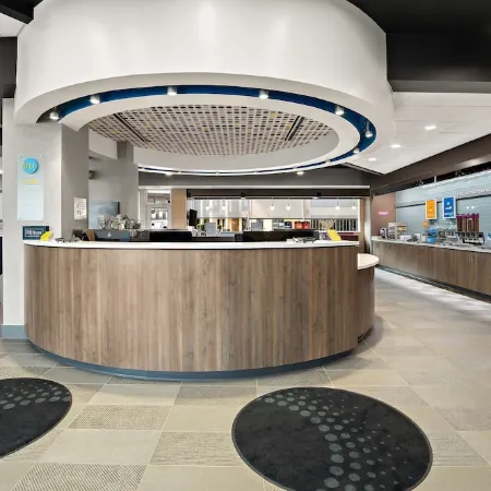 Tru by Hilton Santee