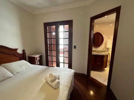 Apartamento Ville Dijon Capivari by Capivari Lodge Отели рядом с достопримечательностью «Casa - Chalé Condomínio Estância das Águas Claras»