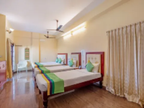 Treebo Grace Inn, 3 Min Walk from Promenade Beach Hotels in Puducherry