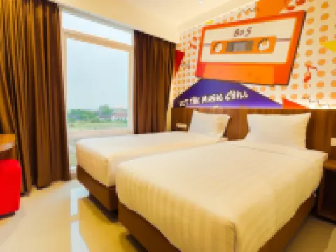 Front One Hotel Purwodadi Hotels in Grobogan Regency