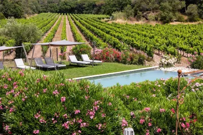 La Bastide du Clos des Roses Hotels near Musee Archeologique