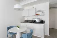 Residenza SubitoSanto - Appartamento 2A "Angelina" 파도바 호텔