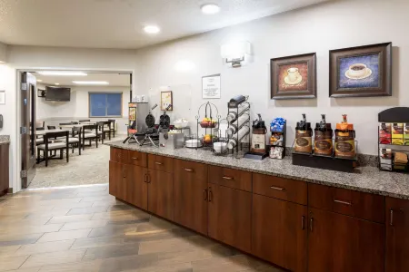 GrandStay Hotel & Suites Отели рядом с достопримечательностью «Парк Ханисакл»