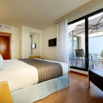 ユーロスターズ セントラム アリカンテ アリカンテ駅周辺のホテル