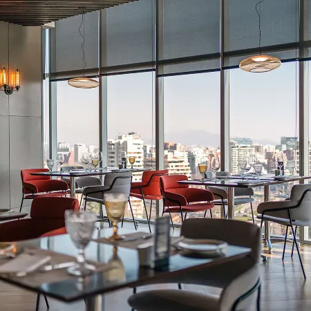 DoubleTree by Hilton Santiago Kennedy