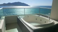 Las Flores Beach Resort - Kylpyammeita