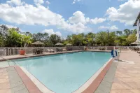 Best Western Naples Plaza Hotel - Beach