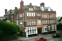 The Crown Hotel Hotels in Cheadle