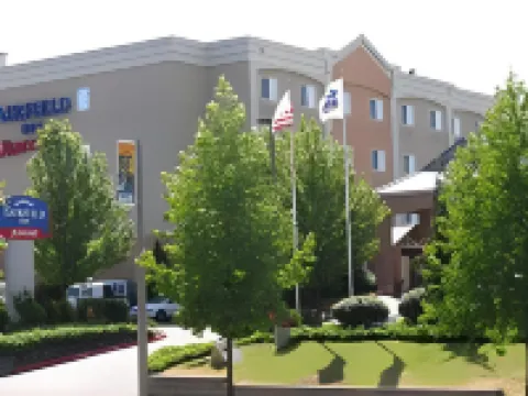 フェアフィールド バイ マリオット イン & スイーツ シアトル シータック エアポート シータックのホテル