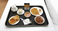 Krishna Avatar Stay Inn - Kitchens