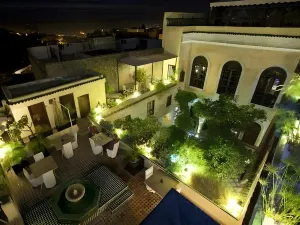 Riad Maison Bleue and Spa