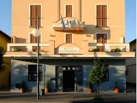 Hotel Rosignano Отели в г. Розињано Солве
