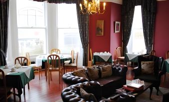 Antrim House Guest Rooms & Suites