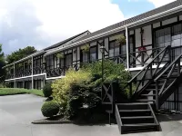 Kingswood Manor Motel Hotel di Whangarei