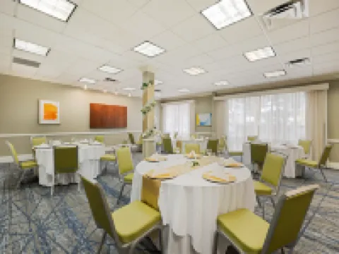 Holiday Inn Express & Suites FT. LAUDERDALE-PLANTATION by IHG Hotels in Plantation