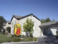 크릭사이드 인 & 스위트