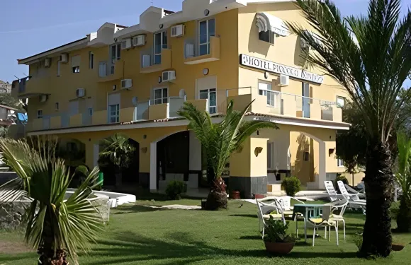 皮科洛蒙多酒店