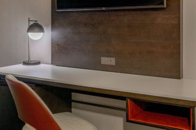 1 Bedroom 2 Room Suite, 1 King, Sofa Bed, Corner Room Courtyard Boston Marlborough Photo