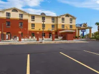 Comfort Inn & Suites Chipley I-10 Hotels in Chipley
