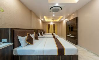 Hotel Aatithya Satkar Near Mahalaxmi Temple