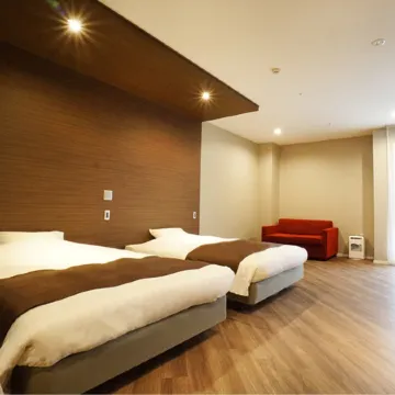 Hotel Abest Grande Okayama Отели рядом с достопримечательностью «Momotaro Statue»
