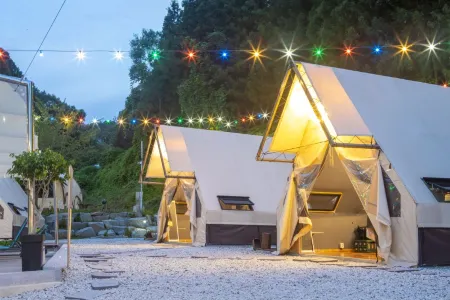 Gokseong Bugs Glamping Pension Отели рядом с достопримечательностью «Gajeong-Yeog»