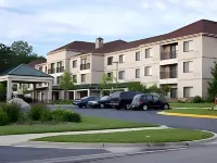 Courtyard Detroit Brighton Hotels in Genoa Township