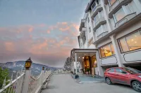 8Fold by LaRiSa Hotels in 