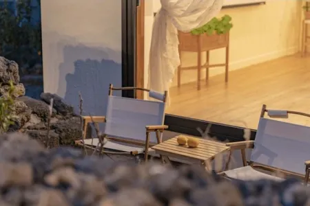 Seogwipo Daily Hour Pension Отели рядом с достопримечательностью «Shinhwa Theme Park»