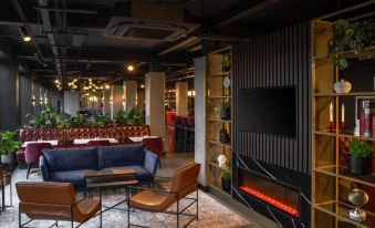 Radisson Red Gatwick Airport